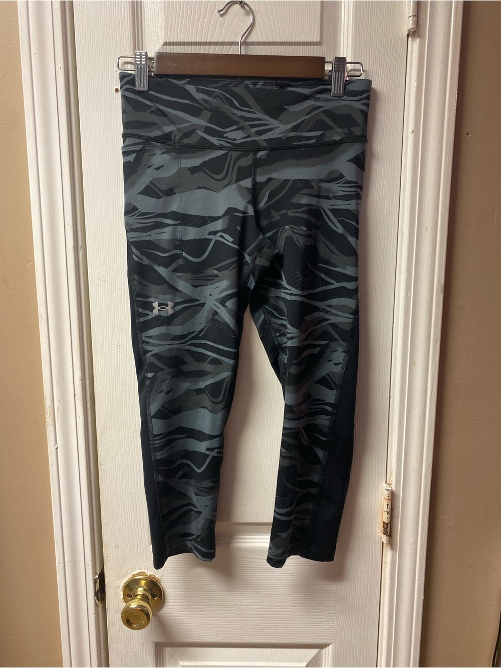 Under Armour Girls Black & Gray Patterned Performance Leggings